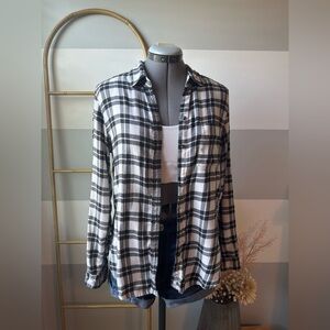 American Eagle Outfitters Plaid Flannel Shirt